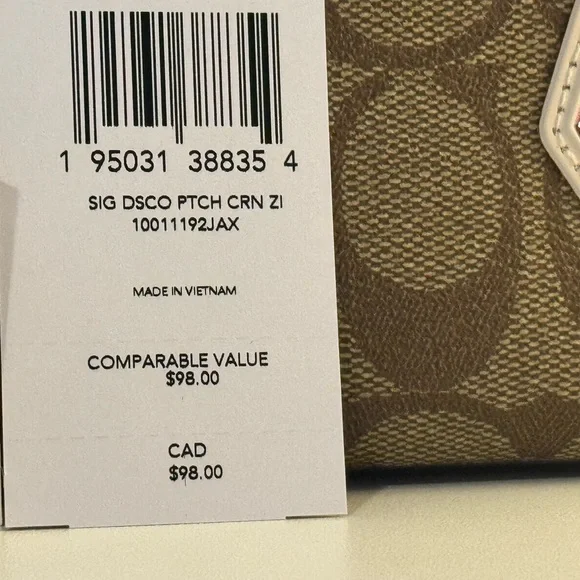 Coach - NWT - Tan and Pink Patch Heart Wristlet - Picture 4 of 7